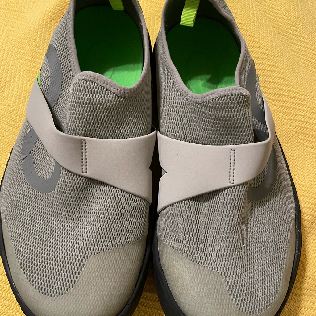 Oofos Mens Shoes Size 9